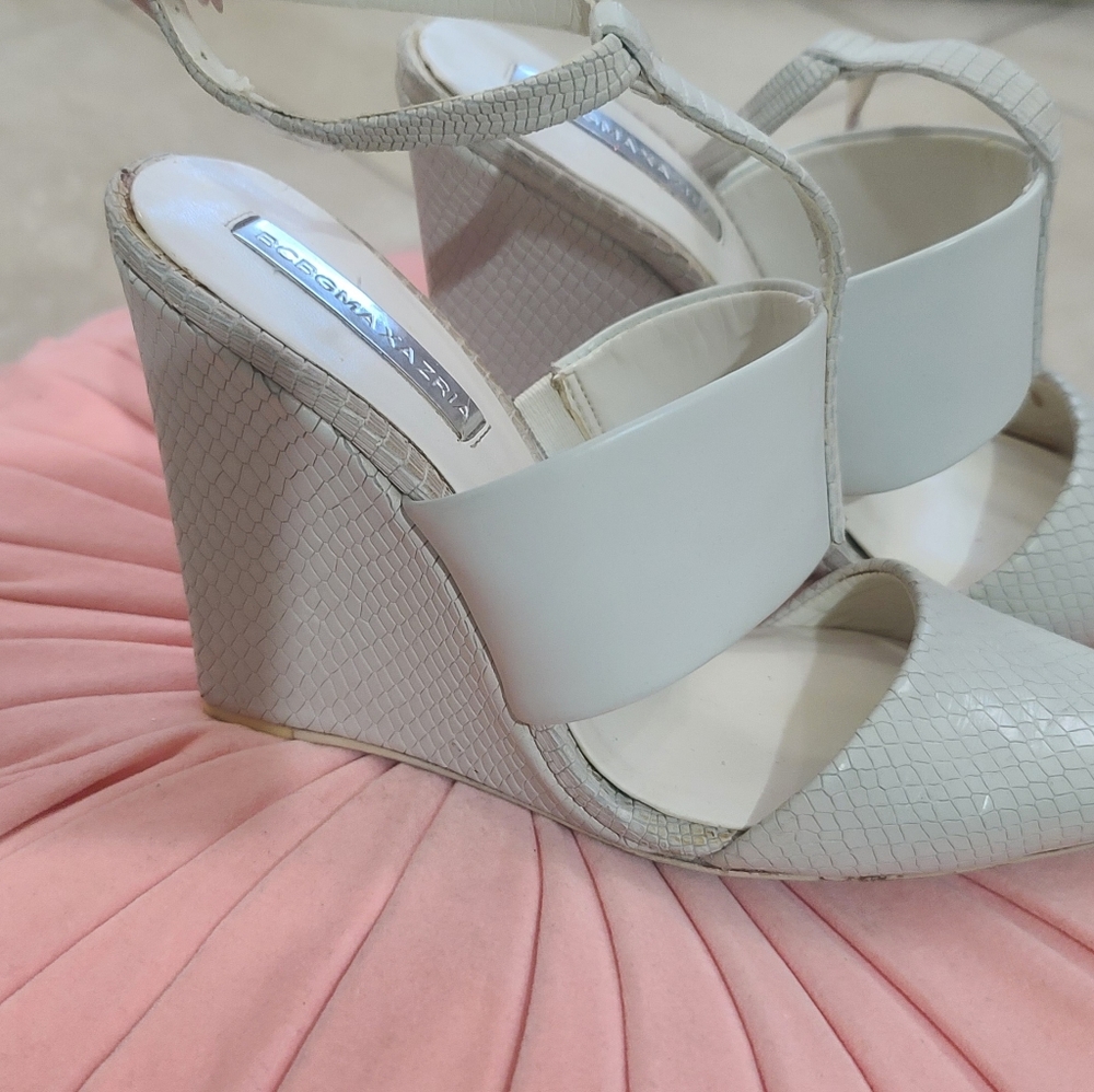 Shoes - Picture 4 of 6